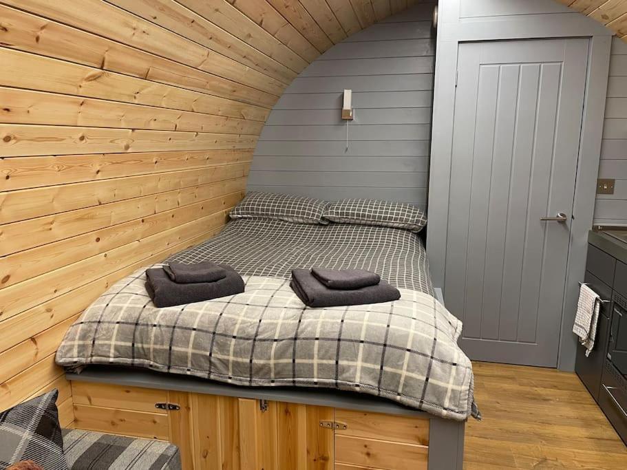 Bonny Wee Snug - Pod In Spean Bridge Apartment Exterior photo