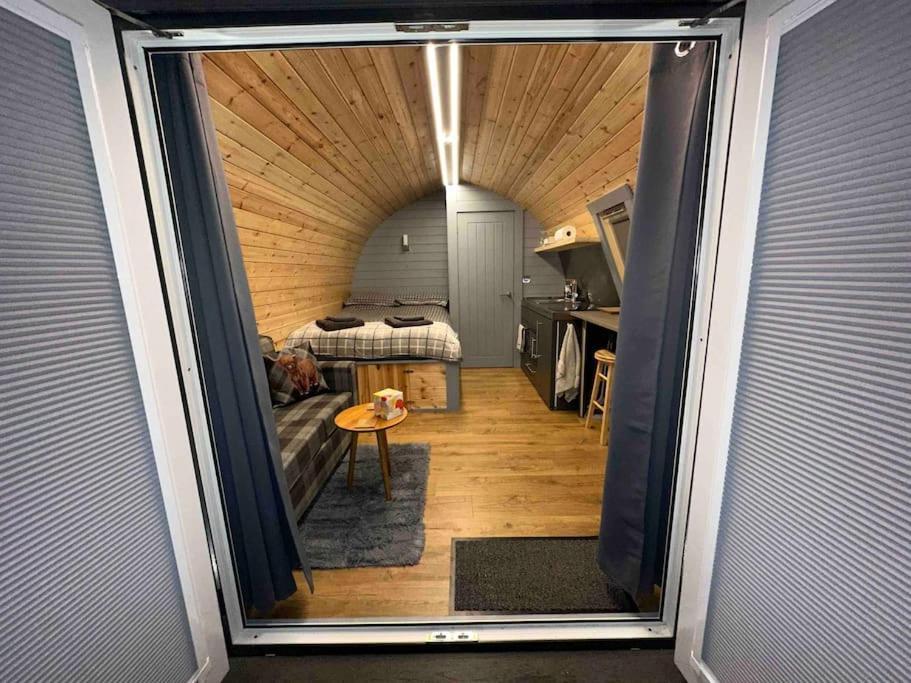 Bonny Wee Snug - Pod In Spean Bridge Apartment Exterior photo