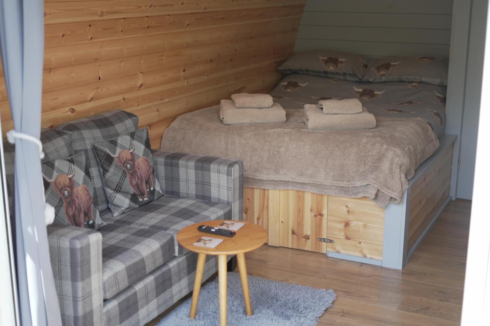 Bonny Wee Snug - Pod In Spean Bridge Apartment Exterior photo