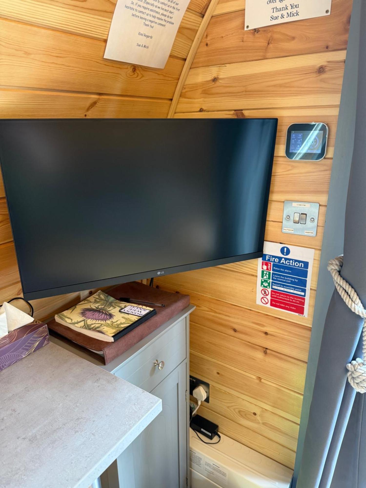 Bonny Wee Snug - Pod In Spean Bridge Apartment Exterior photo