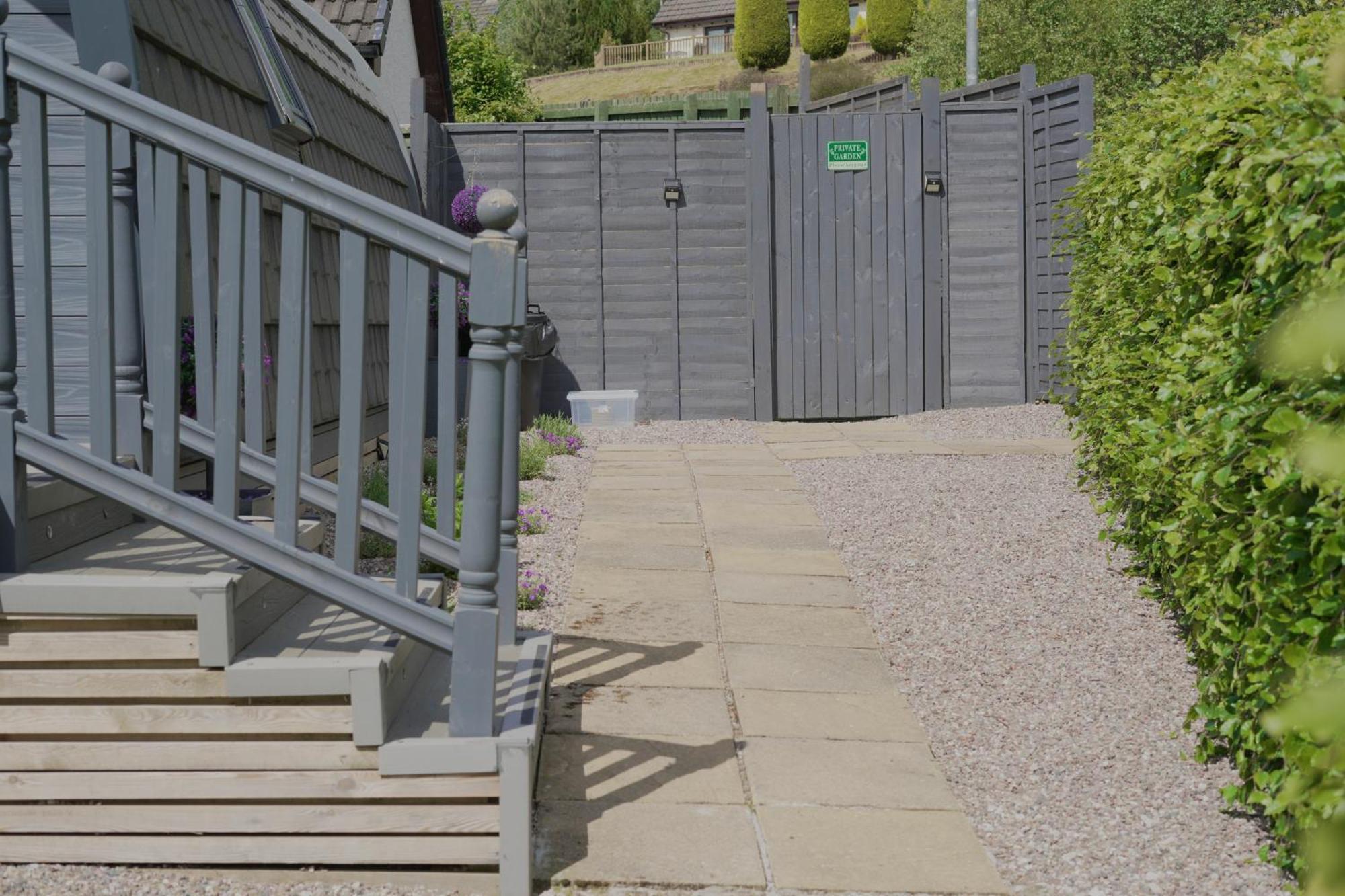 Bonny Wee Snug - Pod In Spean Bridge Apartment Exterior photo