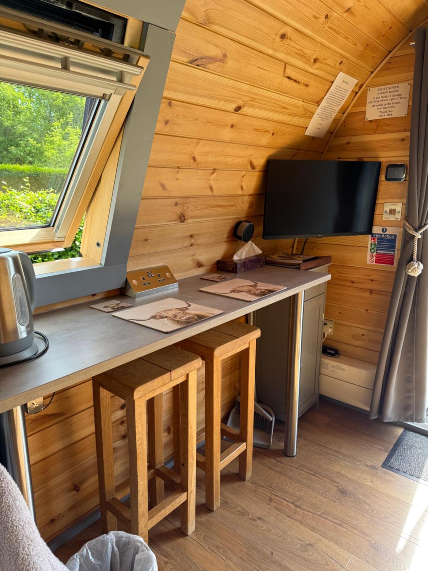 Bonny Wee Snug - Pod In Spean Bridge Apartment Exterior photo