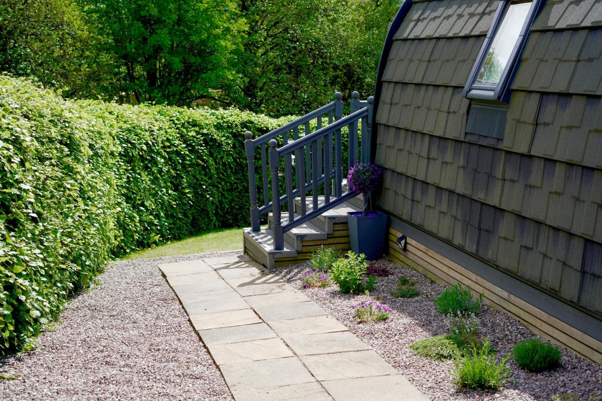 Bonny Wee Snug - Pod In Spean Bridge Apartment Exterior photo